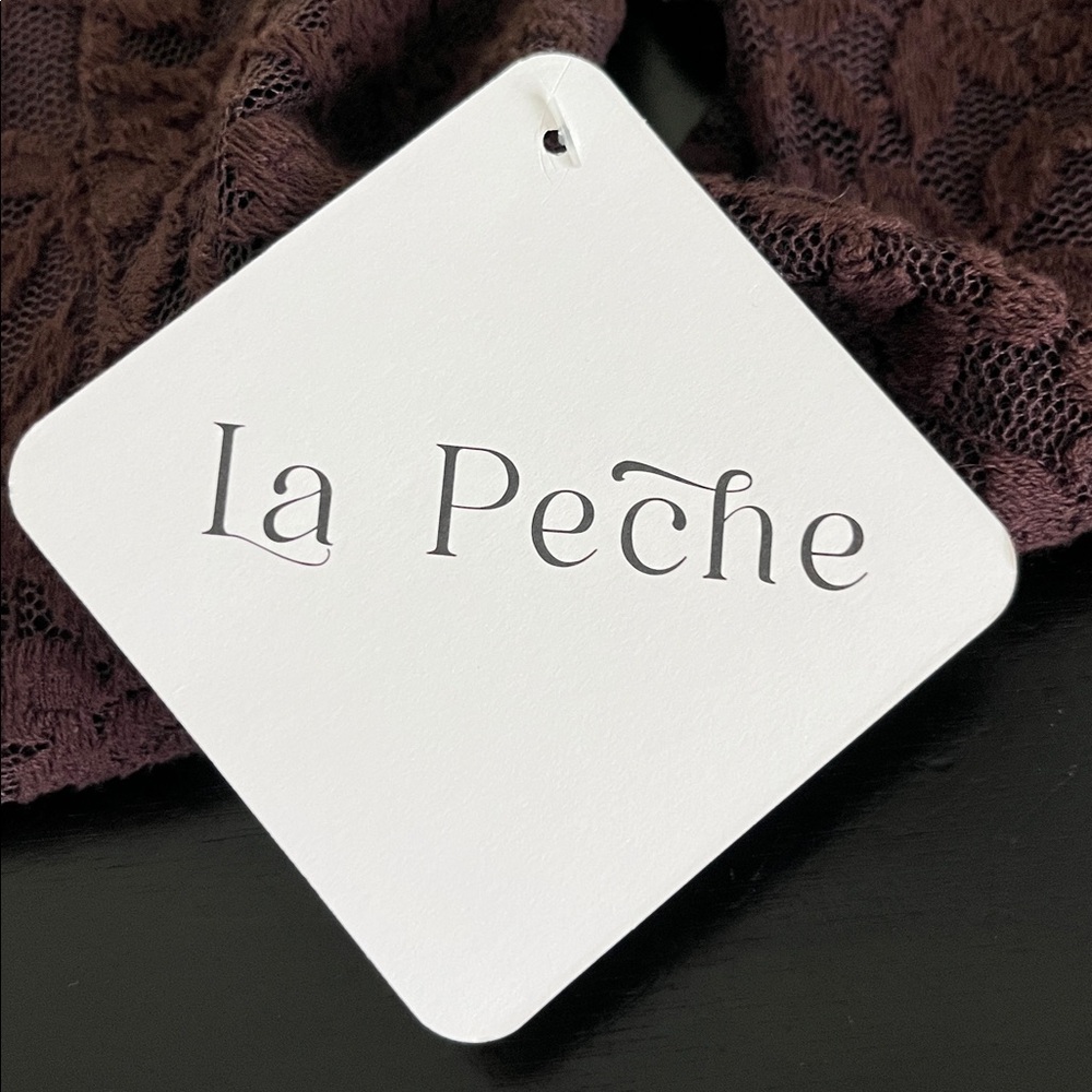 La Peche lace cropped blouse - Picture 5 of 11